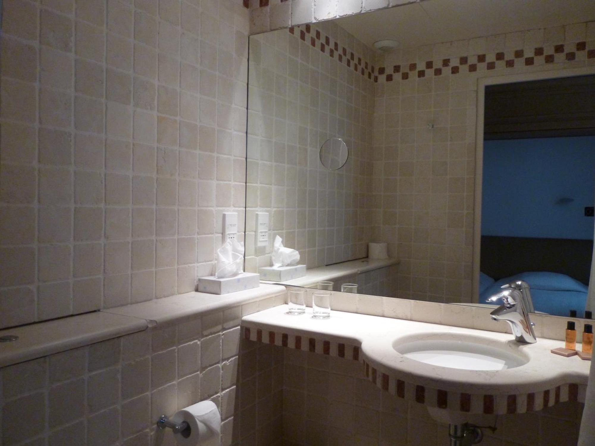 Du Vieux Marais Hotel 3*