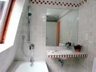 Du Vieux Marais 3*